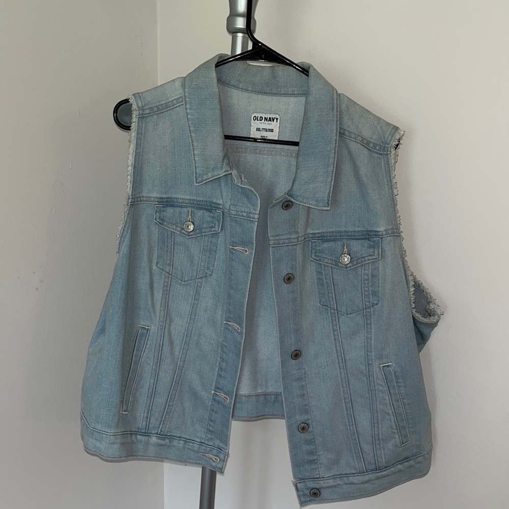 Old navy vest
